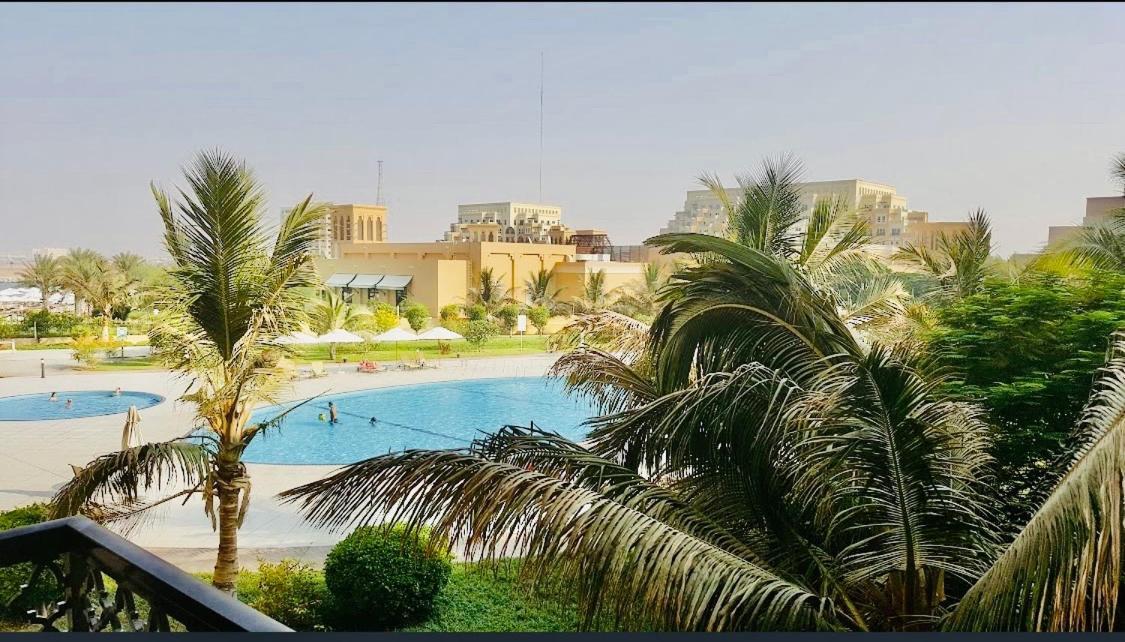 Rixos Beach Apartment Ras al-Khaimah Bagian luar foto